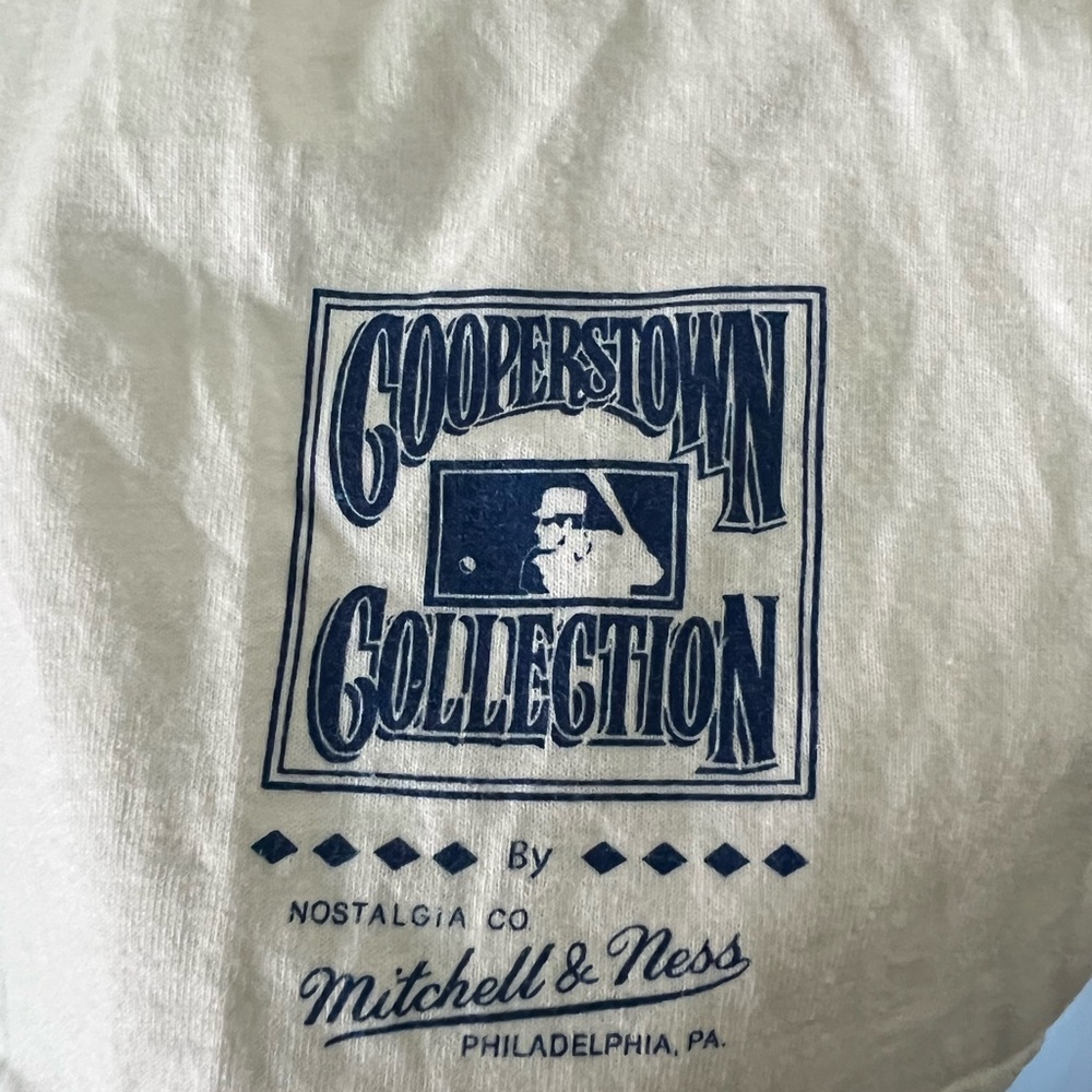Dodgers Tee - Picture 2 of 4